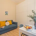 Simar Nearby Sg Train Station Como