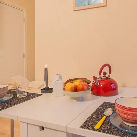 Simar Nearby S G Train Station By Rent 公寓 *