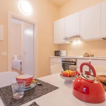 Apartment Simar Nearby S G Train Station By Rent Como