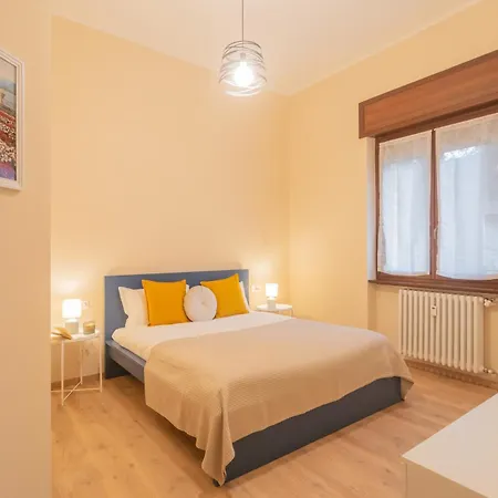 Simar Nearby S G Train Station By Rent Apartment Como