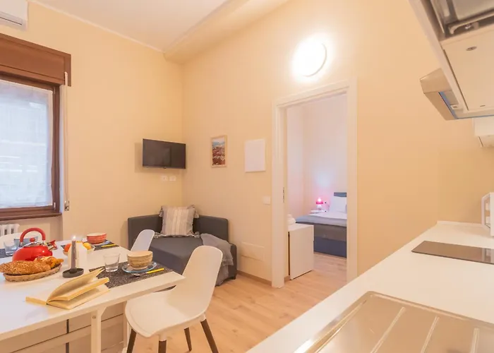 Apartamento Simar Nearby Sg Train Station Como