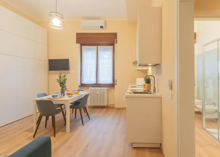 Simar Nearby S G Train Station By Rent Como