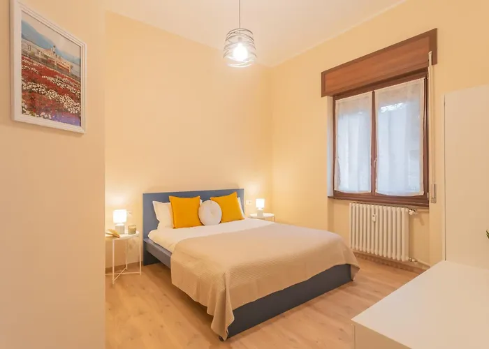 Simar Nearby S G Train Station By Rent Apartment Como