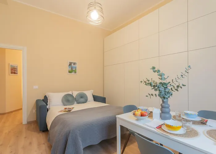 Apartment Simar Nearby S G Train Station By Rent Como