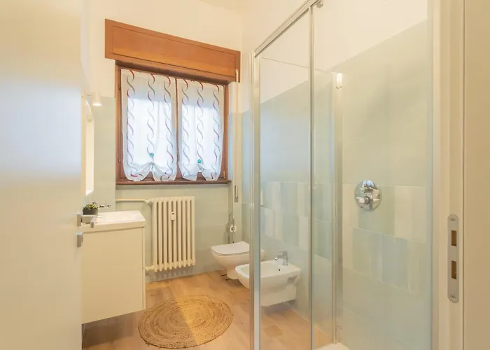 Simar Nearby S G Train Station By Rent *