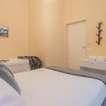 Simar Nearby Sg Train Station By Rent דירה