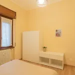 Simar Nearby Sg Train Station By Rent דירה *