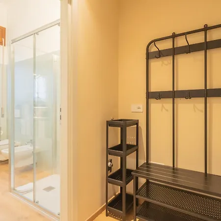 Simar Nearby S G Train Station By Rent *